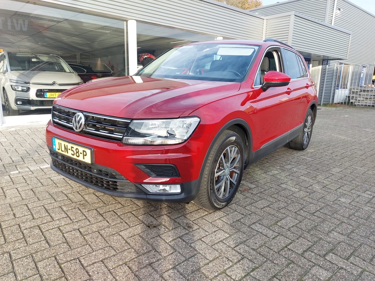 Volkswagen Tiguan - 1.4 TSI Comfortline Business 1.4 TSI Comfortline Business - AutoWereld.nl