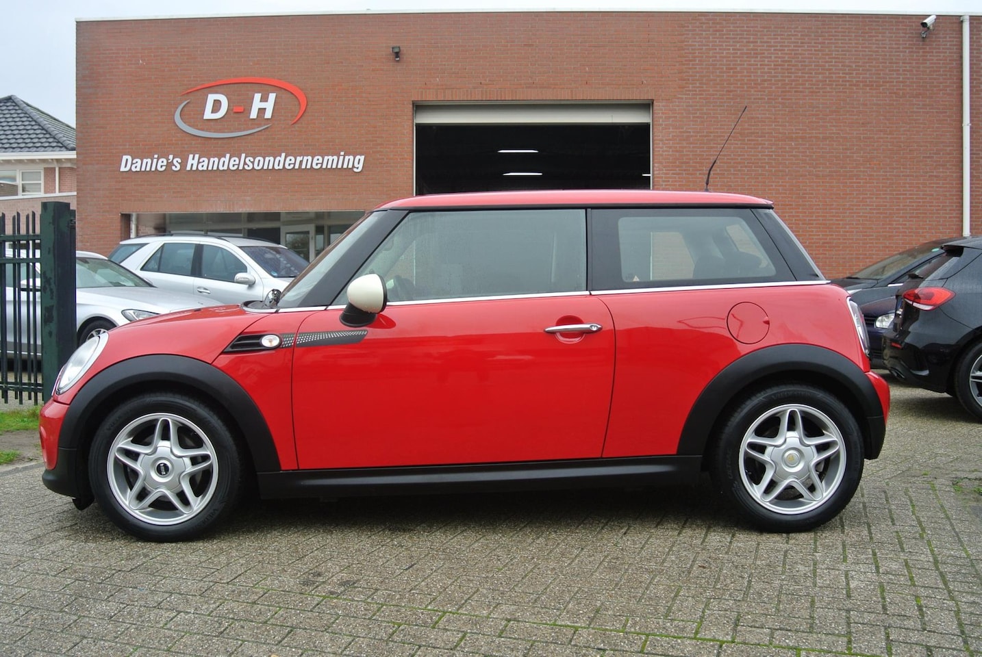 MINI One - Mini 1.6 MINIMALIST Business Line airco panoramadak inruil mogelijk nap - AutoWereld.nl
