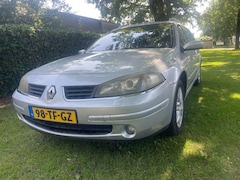 Renault Laguna Grand Tour - 2.0-16V Turbo, export