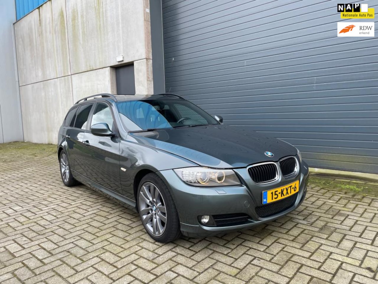BMW 3-serie Touring - 318i High EXE PANO CLIMA XENON NAVI - AutoWereld.nl