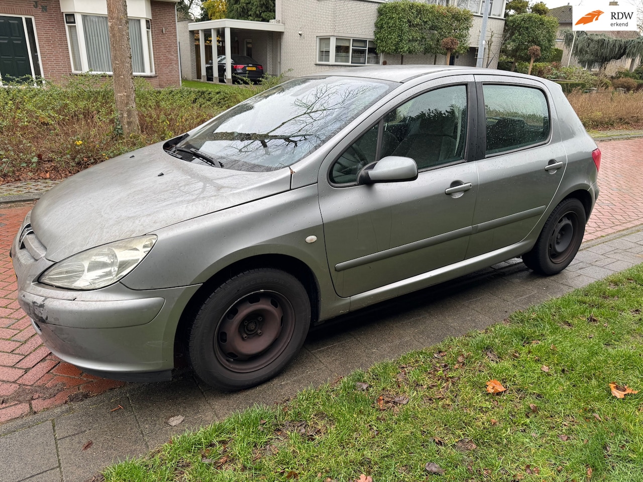 Peugeot 307 - 1.6-16V XT Premium 1.6-16V XT Premium, met airco, APK 11-04-2026. - AutoWereld.nl