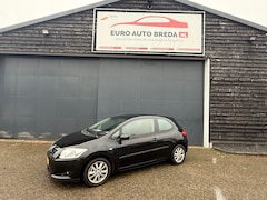 Toyota Auris - 1.6-16V Luna Business