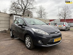 Ford Fiesta - 1.25 Ghia - Launch pakket - Zeer nette staat