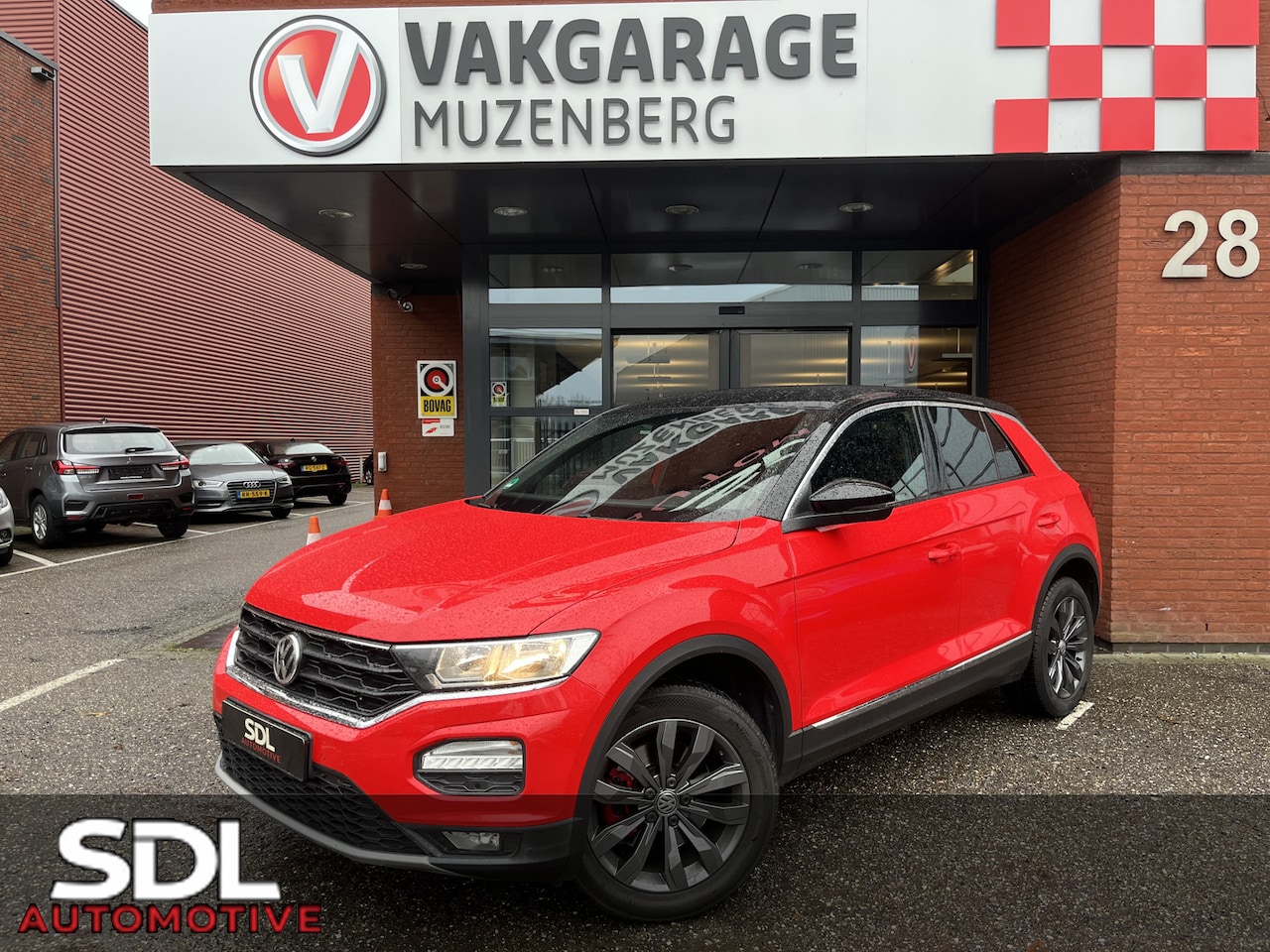 Volkswagen T-Roc - 1.0 TSI Sport // ADAPT. CRUISE // DODEHOEK // NAVI // APPLE-ANDROID AUTO // PDC V+A // - AutoWereld.nl