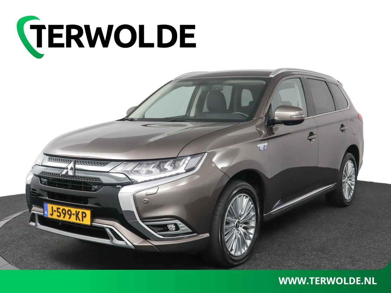 Mitsubishi Outlander - 2.4 PHEV Intense | Parkeercamera | Stoelverw. | Keyless Entry | - AutoWereld.nl