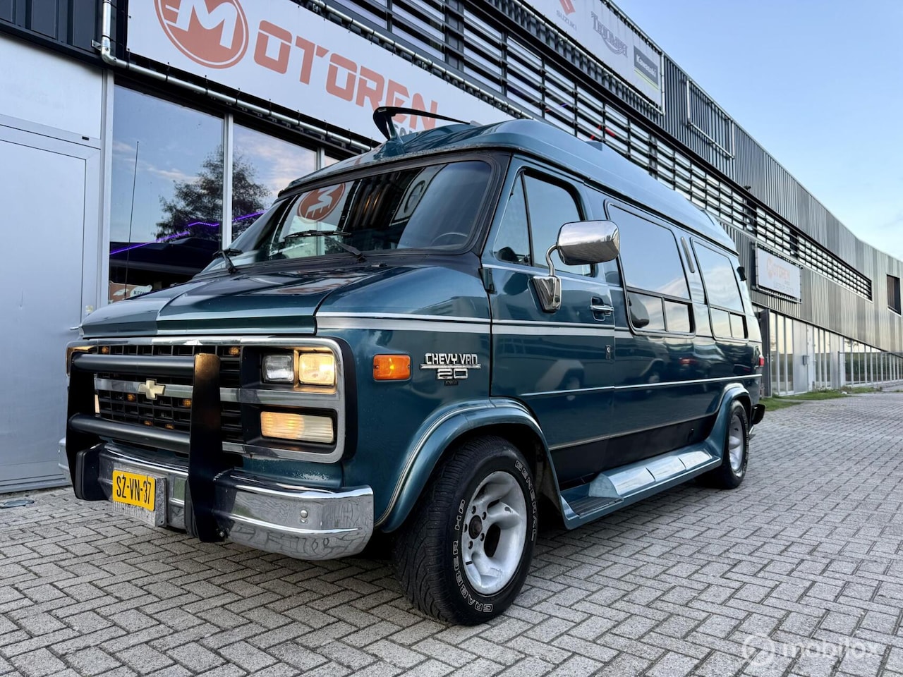 Chevrolet Chevy Van - Globemaster 5.7 V8 aut Personenauto - AutoWereld.nl