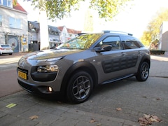 Citroën C4 Cactus - 1.2 PureTech Shine 5-drs / AIRCO / NAVI / TREKHAAK / 154dkm