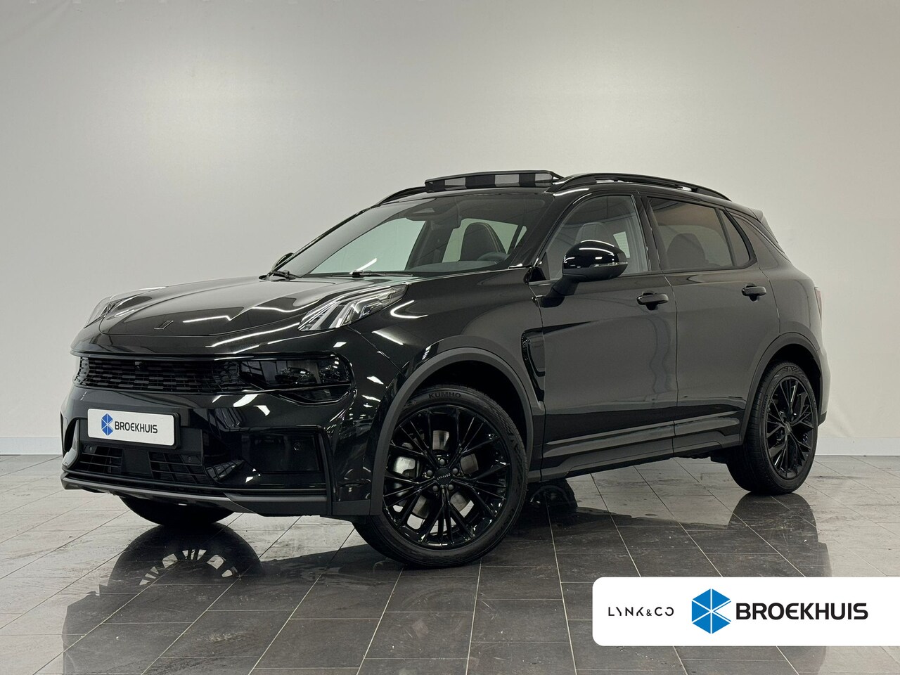 Lynk & Co 01 - 1.5 More | 360 Camera | Panoramadak | Premium audio | Getint glas | - AutoWereld.nl