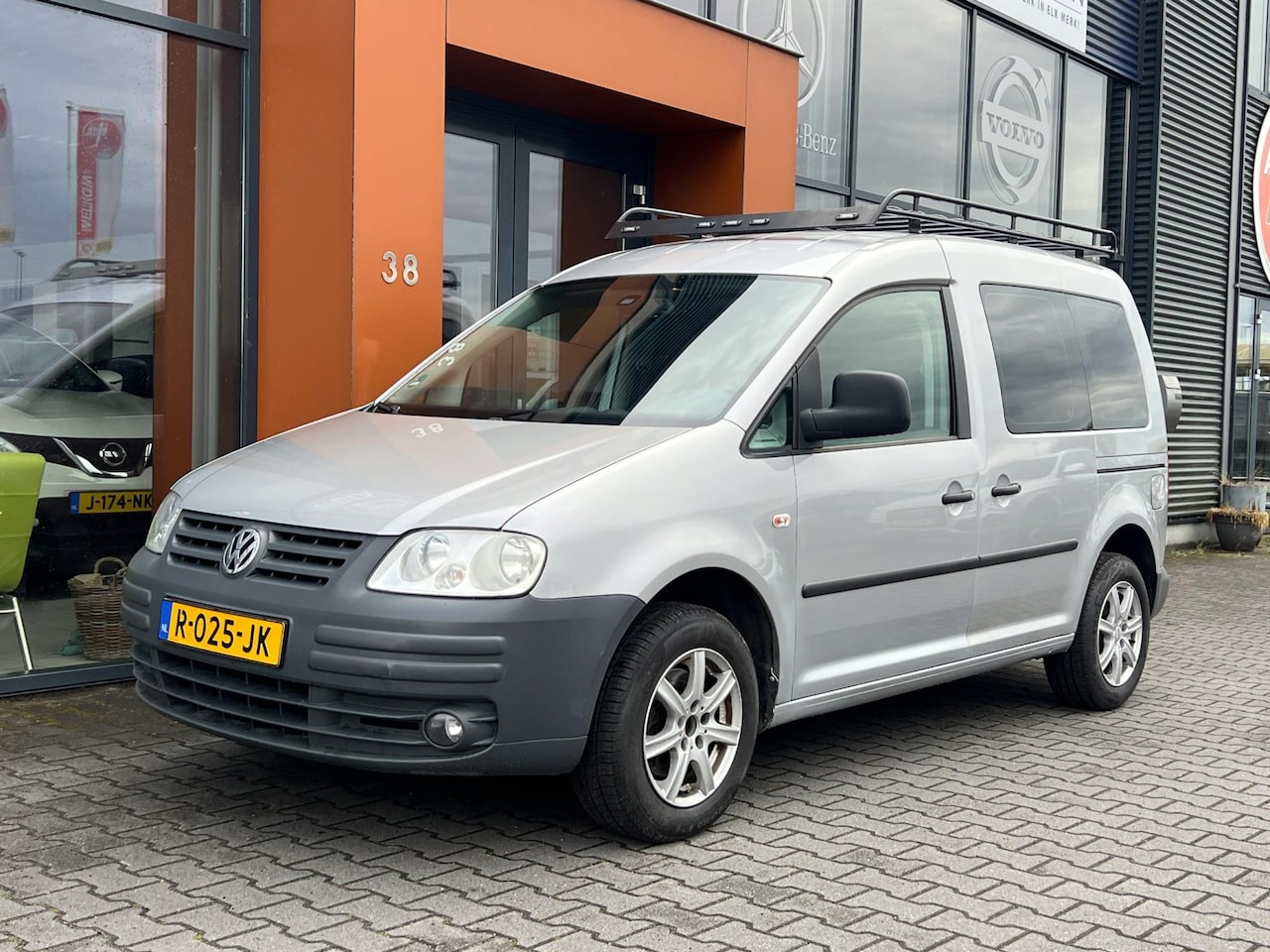 Volkswagen Caddy - 1.6 Comf. 5p.|Trekhaak|Clima|dub schuifdeur - AutoWereld.nl