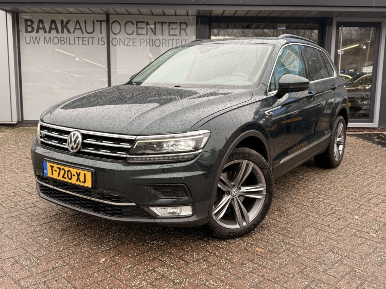 Volkswagen Tiguan - 1.4 TSI 4Motion HighLine Business R | Panoramadak - AutoWereld.nl