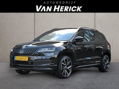 Skoda Karoq - 1.5 TSI ACT Sportline Business Automaat | Panoramadak | Winterpakket | Trekhaak