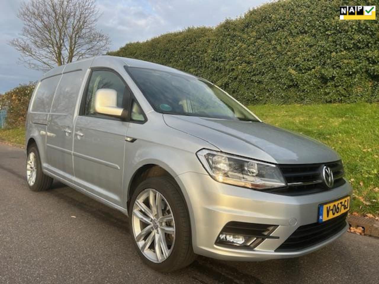 Volkswagen Caddy Maxi - 2.0 TDI L2H1 BMT Highline MARGE - AutoWereld.nl