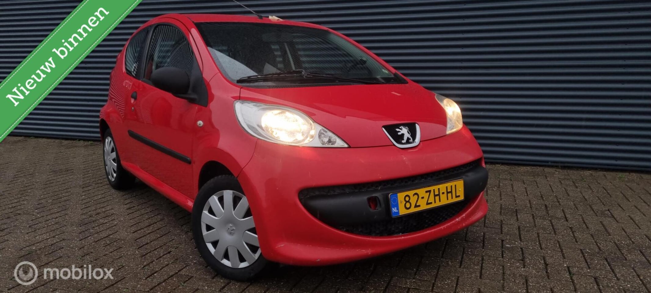 Peugeot 107 - 1.0-12V XS 1.0-12V XS - AutoWereld.nl