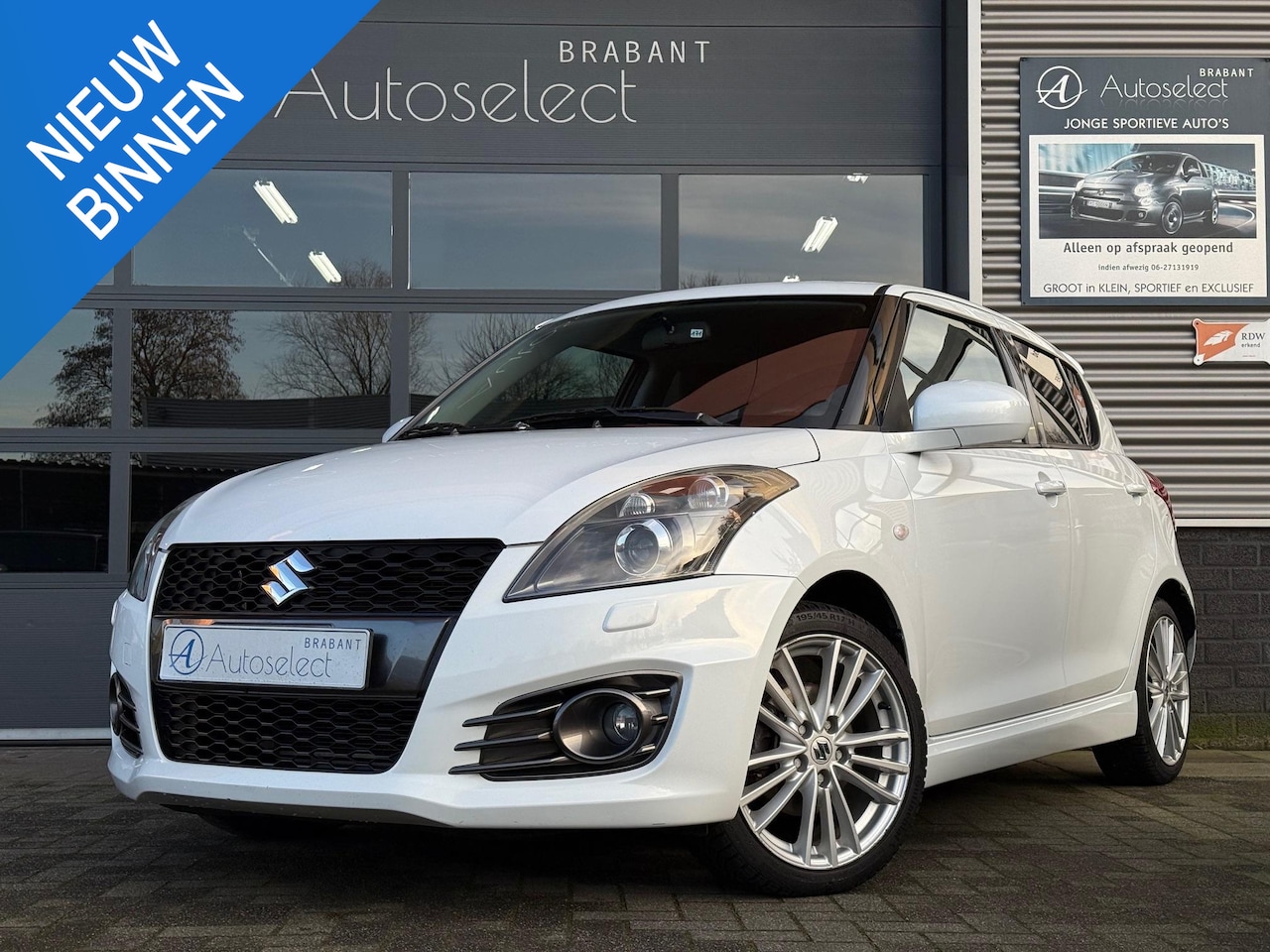 Suzuki Swift - 1.6 Sport Cruise CarPlay PDC - AutoWereld.nl