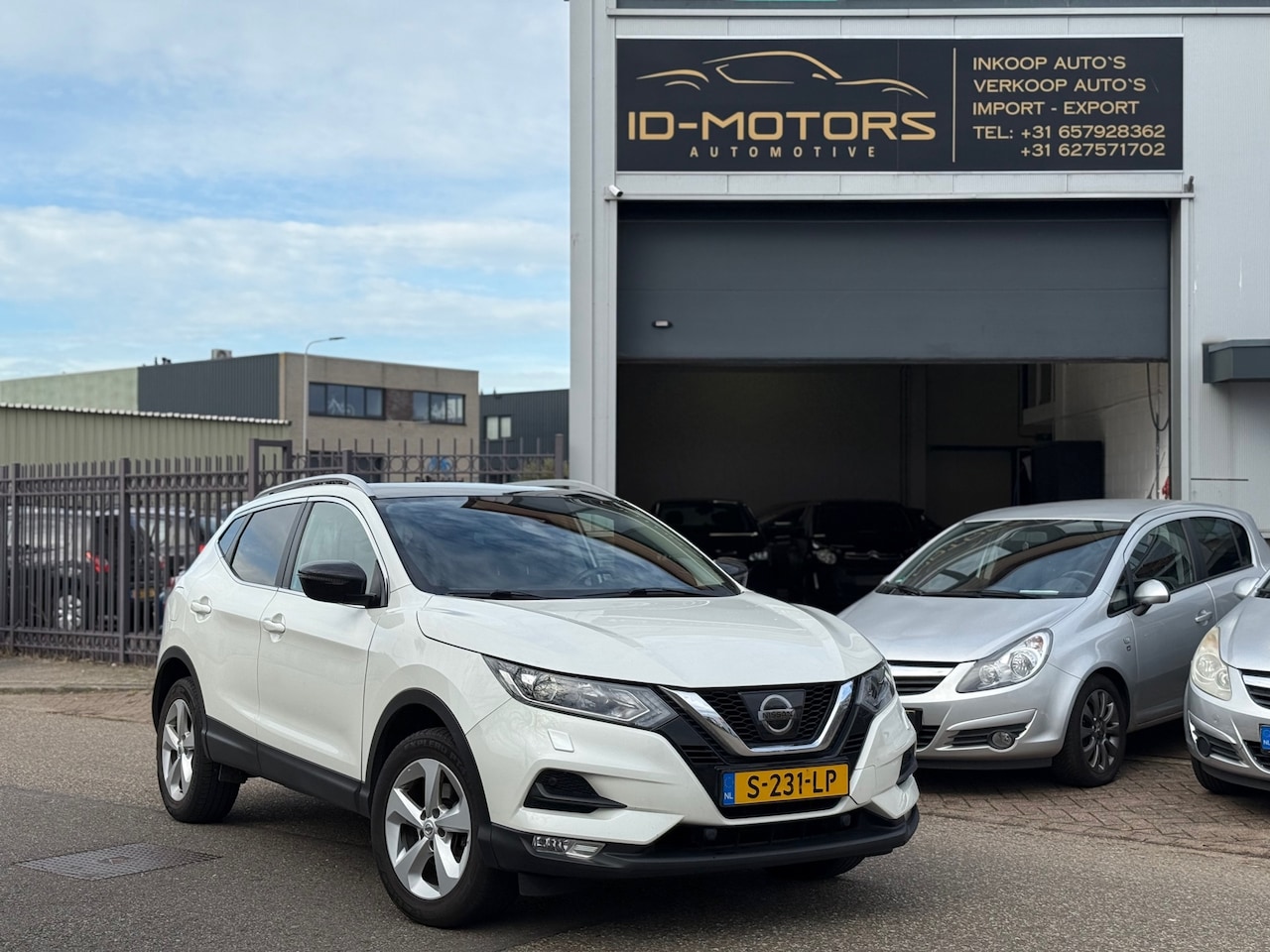 Nissan Qashqai - 1.2 Business Edition dealer onderhouden nap dak vol optie cruise - AutoWereld.nl