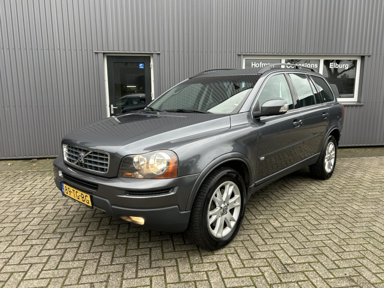 Volvo XC90 - 2.5 T Momentum PDC Leer 7PERS Nieuwe APK! - AutoWereld.nl