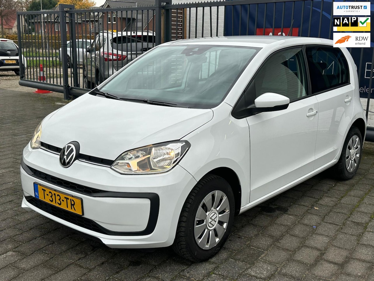 Volkswagen Up! - 1.0 / AIRCO / BLUETOOTH / NAP!! - AutoWereld.nl