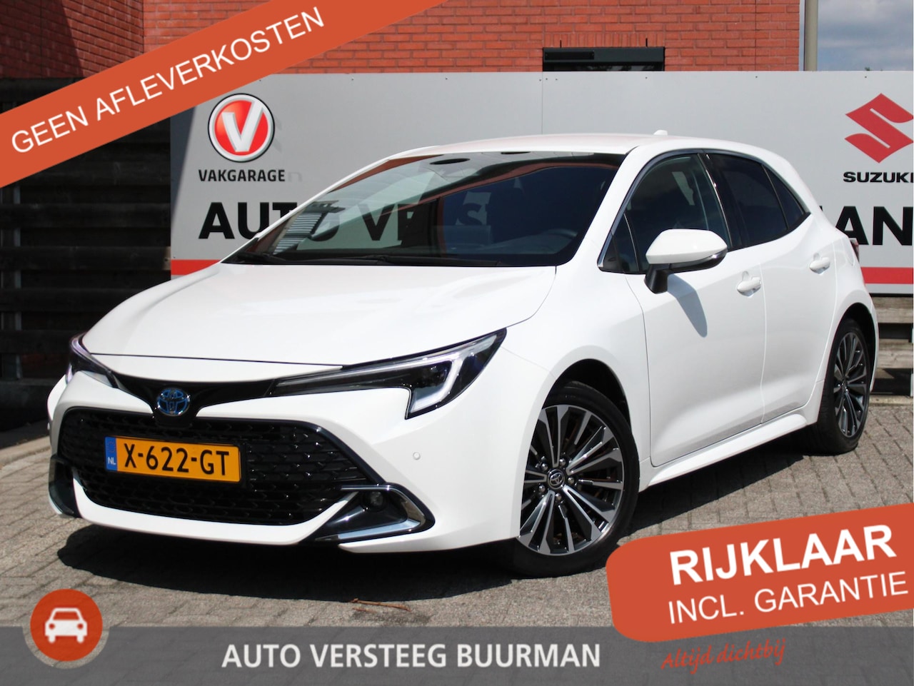 Toyota Corolla - 1.8 Hybrid First Edition Automaat Achteruitrijcamera, Parkeersensoren Voor/Achter, Stoelve - AutoWereld.nl