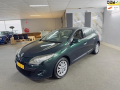 Renault Mégane - 2.0 Privilège Automaat, Cruise, Clima, Xenon, Leder, Key&Go, Navigatie, N.A.P, parksensor,