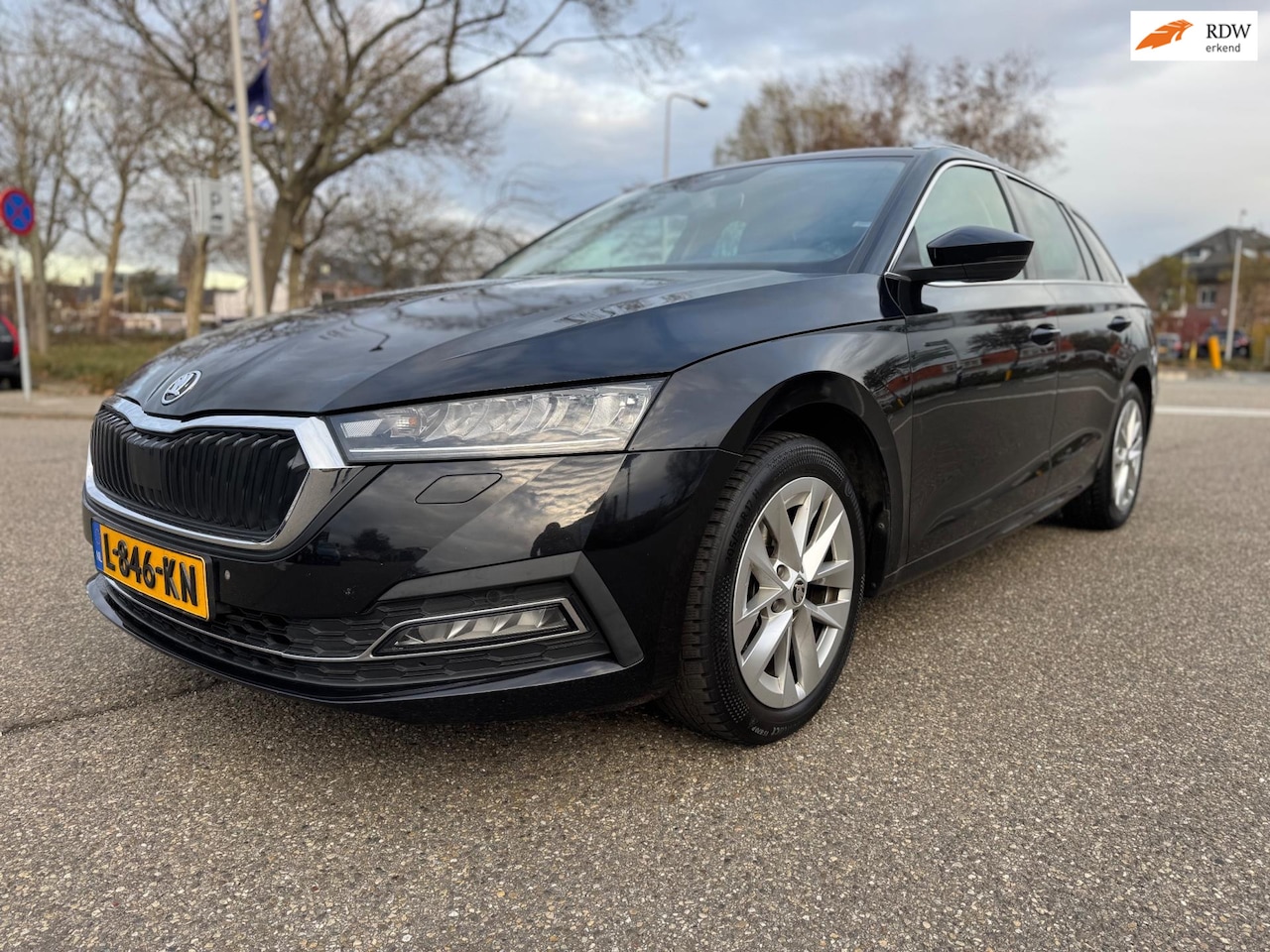 Skoda Octavia Combi - 1.0 TSI Business Edition / digitale klok / airco / navi / cruise.control / elek.pakket / p - AutoWereld.nl