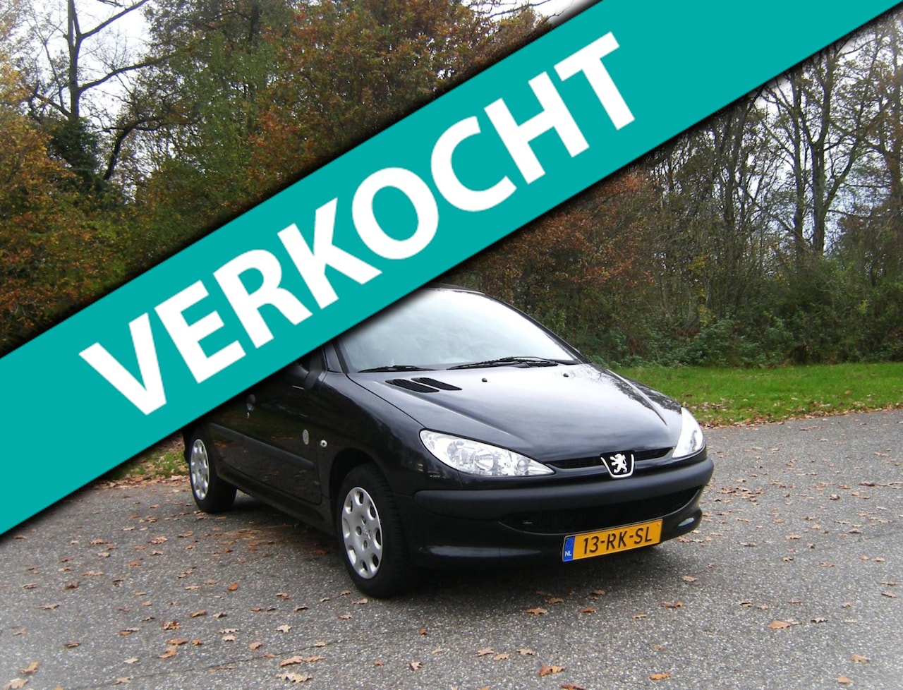 Peugeot 206 - 1.4 X-Design . AUTOMAAT . 5 Deurs . Airco . Achterspoiler . Elec ramen . enz - AutoWereld.nl