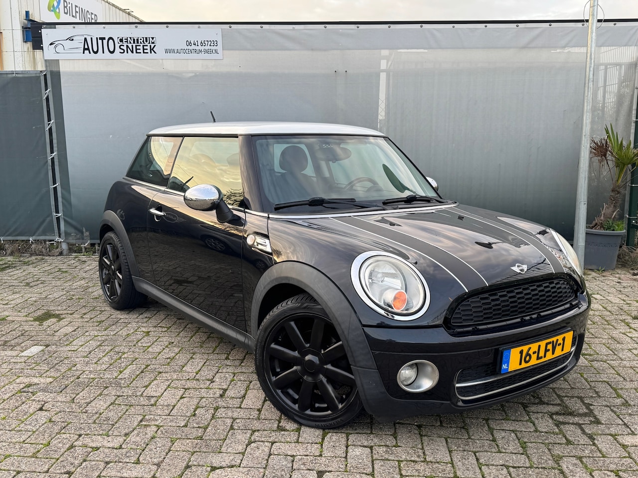 MINI Cooper - Mini 1.6 - NWE APK - Airco - Elektr ramen - AutoWereld.nl