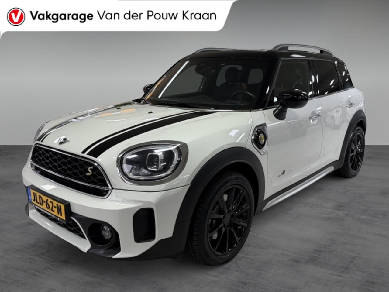 MINI Countryman - Mini 2.0 Cooper S E ALL4 Chili 220PK Leder / Adaptive Cruise Control - AutoWereld.nl