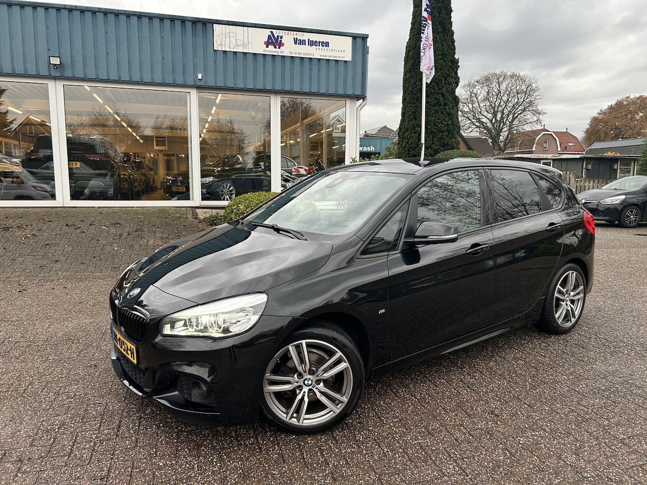 BMW 2-serie Active Tourer - 218i Centennial High Executive M Sport - AutoWereld.nl