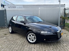 Alfa Romeo 147 - 1.6 T.Spark Veloce - Clima - Cruise - APK 11-26