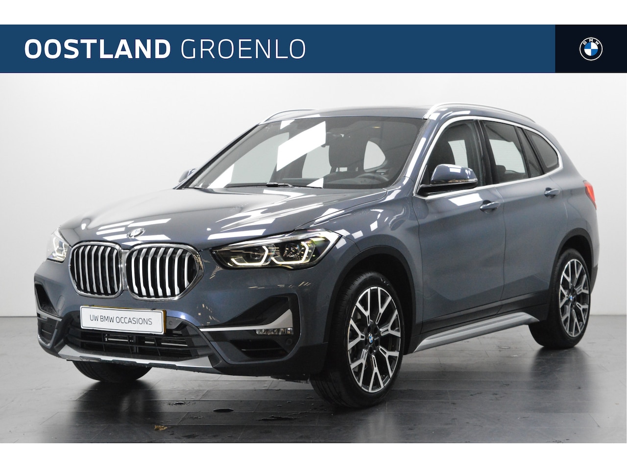 BMW X1 - sDrive20i High Executive xLine Automaat / Panoramadak / Trekhaak / Sportstoelen / Achterui - AutoWereld.nl