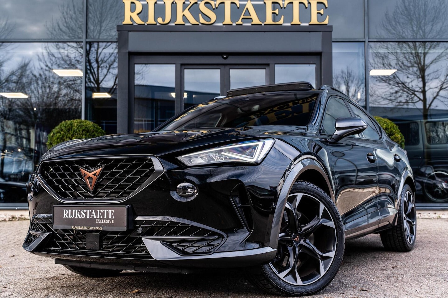 CUPRA Formentor - 2.0 TSI 4DRIVE|PANO|BEATS|CAMERA|MEMORY|19'' - AutoWereld.nl