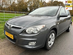 Hyundai i30 - 1.6i Dynamic dealer onderh. 1ste eigenaar