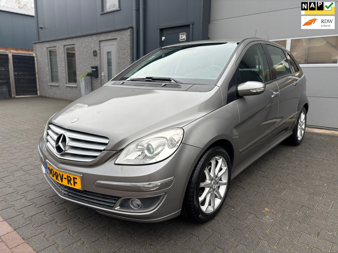 Mercedes-Benz B-klasse - 170 5DRS|AUTOMAAT|Airco|Cruise Controle|Stoelverwarming|trekhaak|Nieuwe APK - AutoWereld.nl