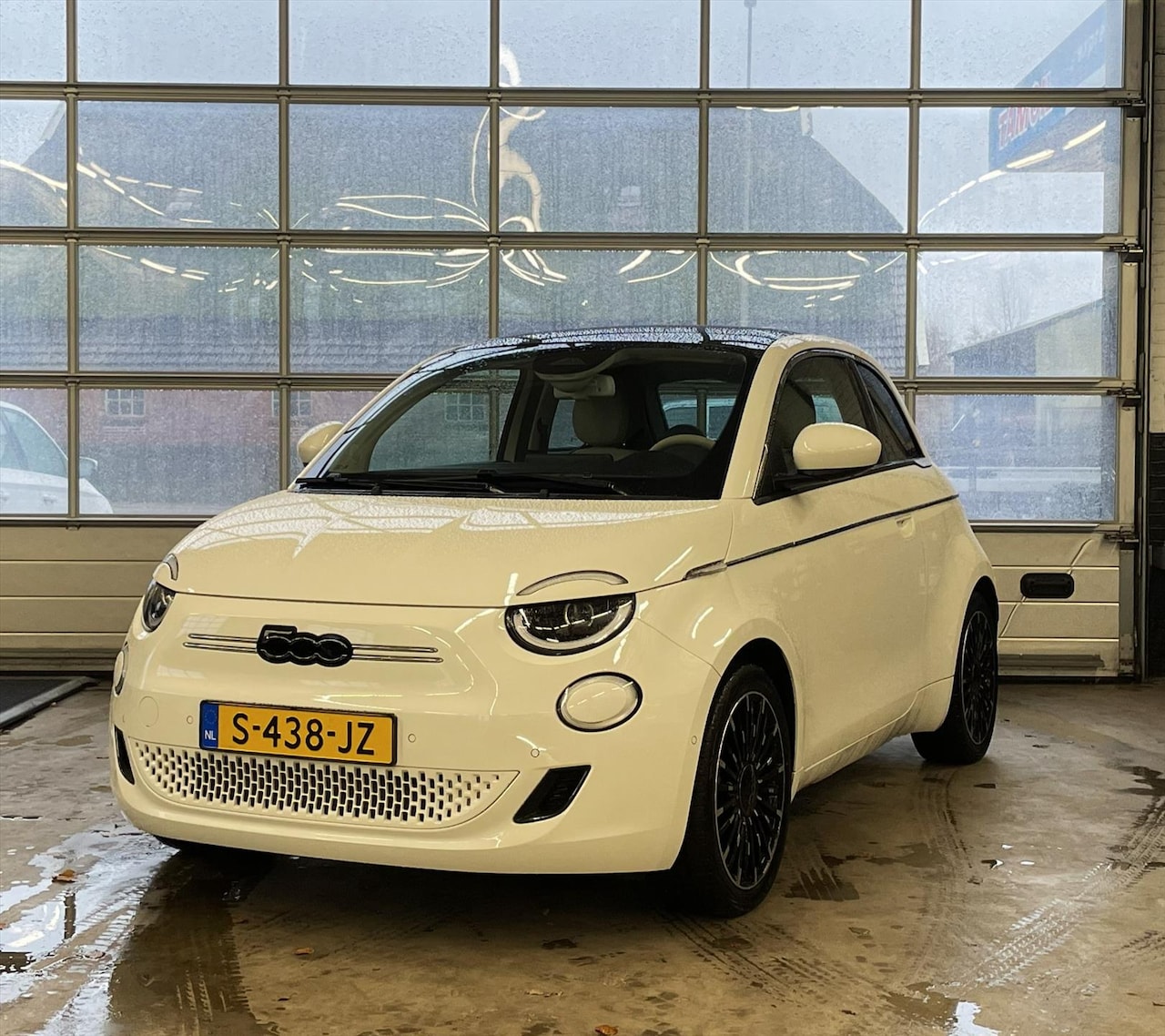 Fiat 500 - 42kWh 118pk Climate/Cruise/Camera - AutoWereld.nl