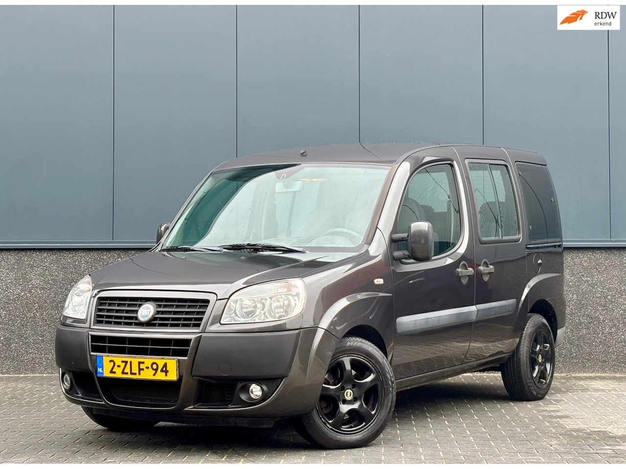 Fiat Doblò - 1.4 Family Airco 7 zitplaatsen - AutoWereld.nl
