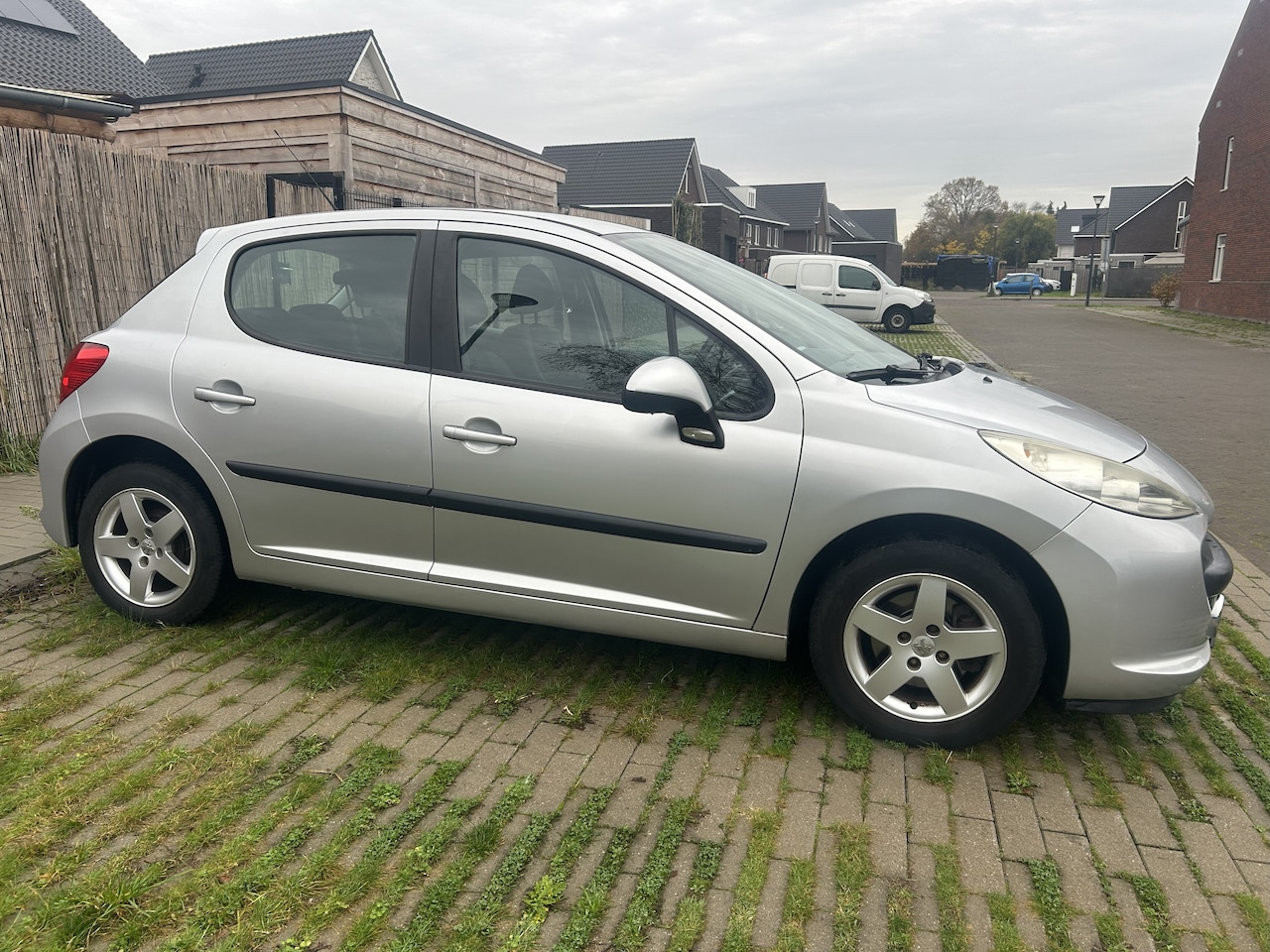 Peugeot 207 - 1.4 VTi XR - AutoWereld.nl