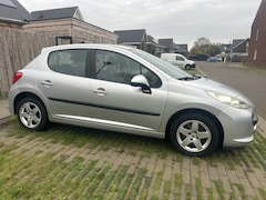 Peugeot 207 - 1.4 VTi XR