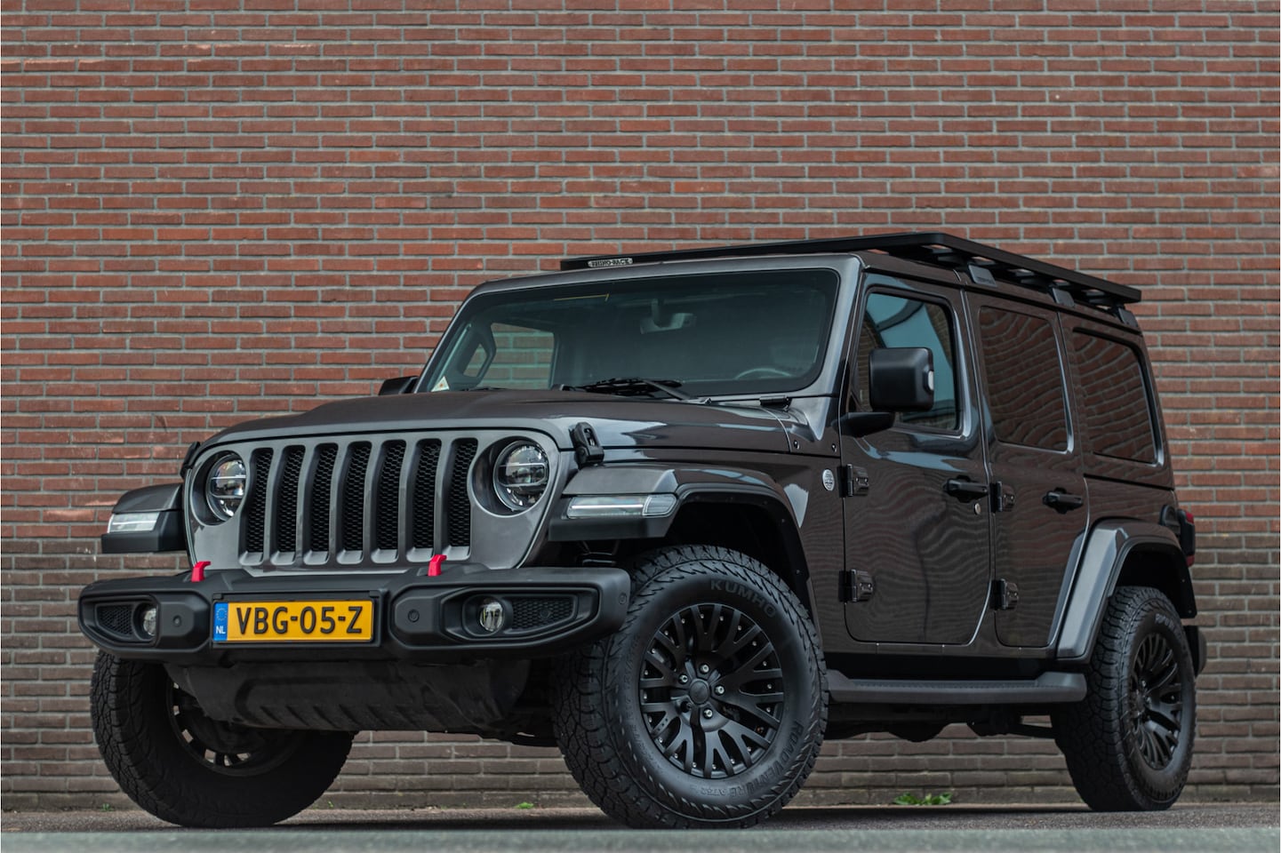 Jeep Wrangler - 2.0T Sahara VAN, Origineel NL, Leder, Keyless, Kahn, Stoel & Stuurverwarming, Trekhaak, Ca - AutoWereld.nl