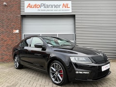 Skoda Octavia - 2.0 TSI RS 230PK Clima Leder Navi Xenon