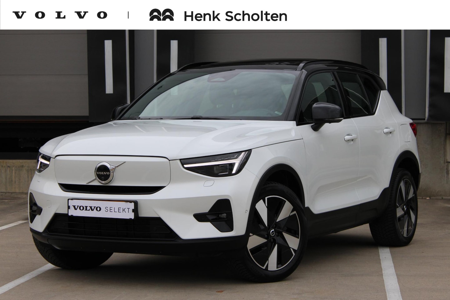 Volvo EX40 - Single Motor Extended Range Ultra 82 kWh | Verwarmbare voorstoelen | Verwarmbaar stuurwiel - AutoWereld.nl