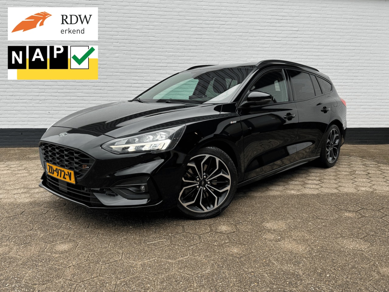 Ford Focus Wagon - EcoBoost ST Line ACC l CAMERA l NIEUWSTAAT! - AutoWereld.nl