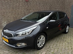 Kia Cee'd - 1.6 GDI ComfortLine Camera Clima Cruise-Contr. Navi Led Parkeersens