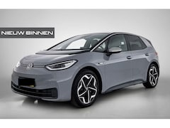 Volkswagen ID.3 - First Plus 58 kWh | Stoelverwarming | Stuurverwarming | Camera | Adaptive Cruise Control |