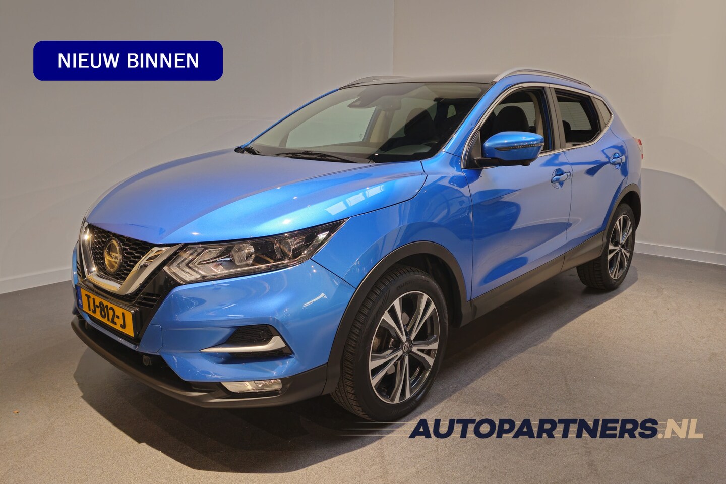 Nissan Qashqai - 1.2 N-Connecta Automaat - Panoramadak - Navi - 360 Cam - AutoWereld.nl