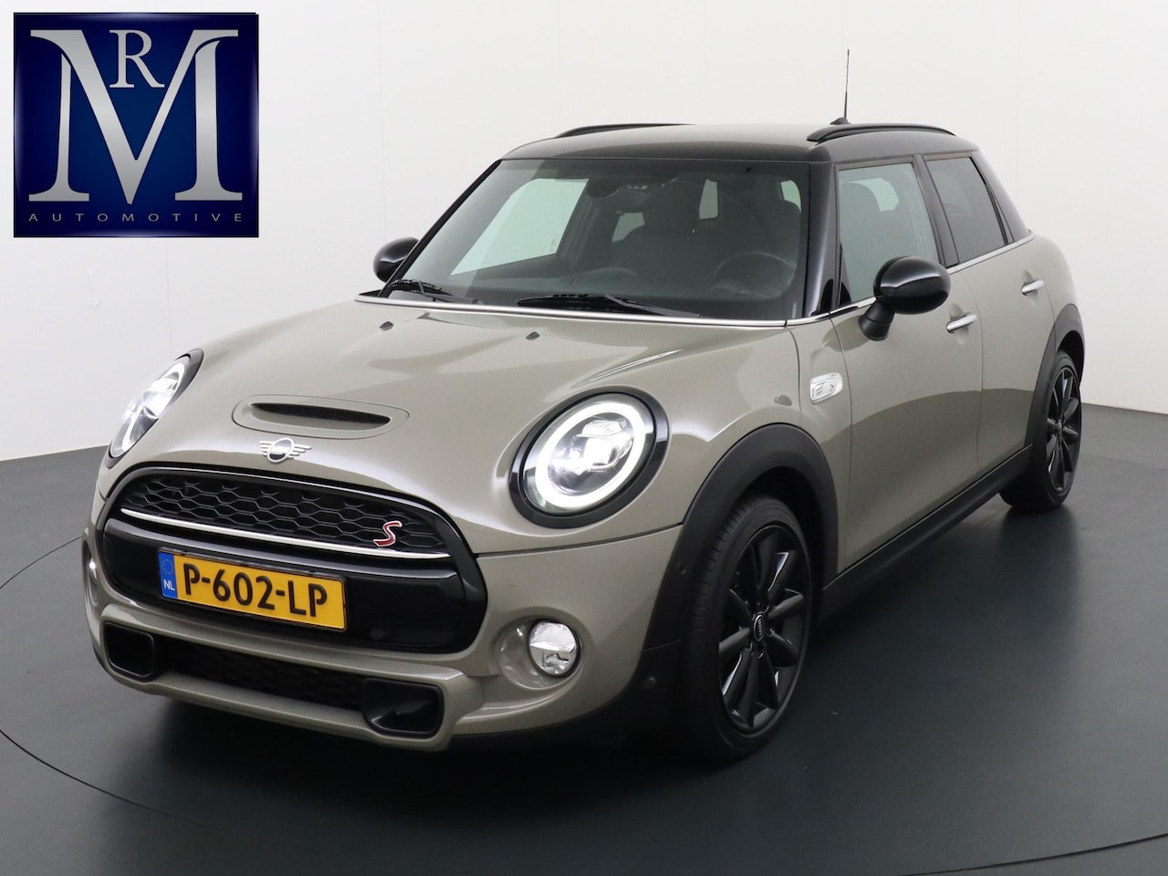 MINI Cooper S - Mini 2.0 Chili 191PK | Emerald Grey Metallic | Harman Kardon | Parkeersensoren | Full led - AutoWereld.nl