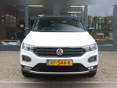 Volkswagen T-Roc - 1.0 TSI Sport | Adaptive Cruise | Virtual display |N.A.P.| Trekhaak 1300kg | Carplay | All