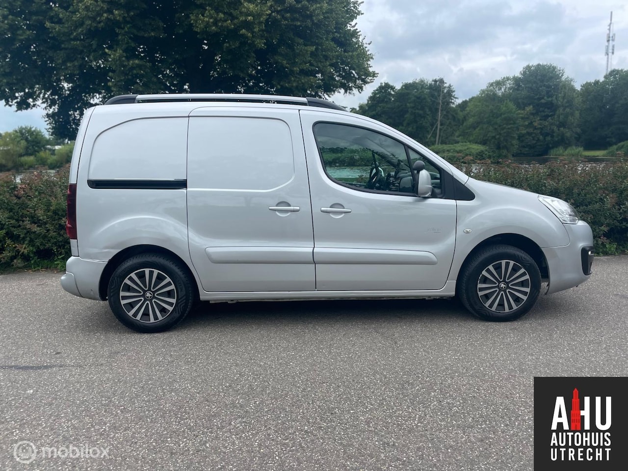 Peugeot Partner - bestel 120 1.6 BlueHDi 100 L1 Premium Pack S&S - AutoWereld.nl