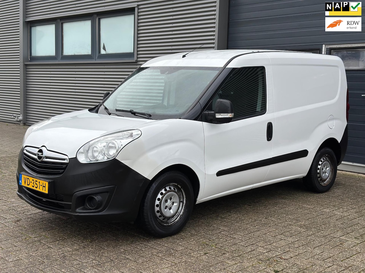 Opel Combo - 1.3 CDTi L1H1 ecoFLEX AIRCO - TREKHAAK - RIJDT PRIMA! - AutoWereld.nl