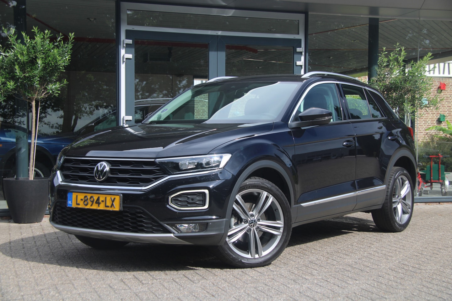 Volkswagen T-Roc - 1.5 TSI Sport | DSG | Virtual | Camera |Org. NL | - AutoWereld.nl