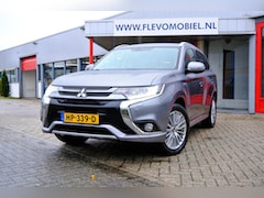 Mitsubishi Outlander - 2.0 PHEV Executive Edition Aut. Navi|Leder-Alcantara|Cam|LMV